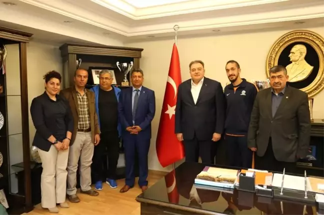 Hatay Büyükşehirli Nesim Milli Takıma Çağrıldı