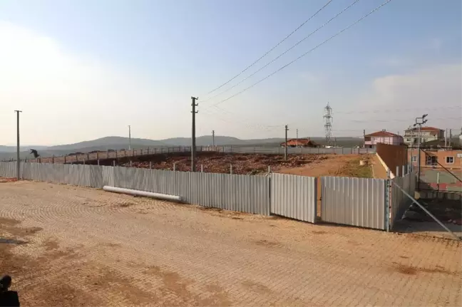 Hayrabolu'da Pazar Yeri İnşaatı Sürüyor