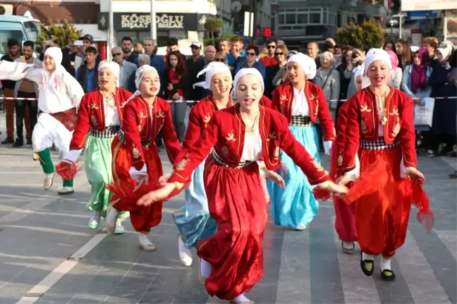Dünya Çocukları Çınarcık'ta Buluştu