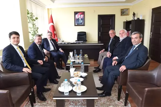 Vali Okur'dan Ziyaret