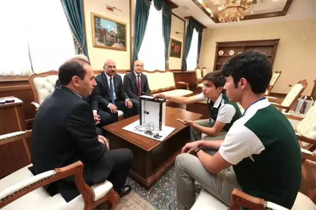 Vali Işık'tan Muhammed Can'a Kutlama