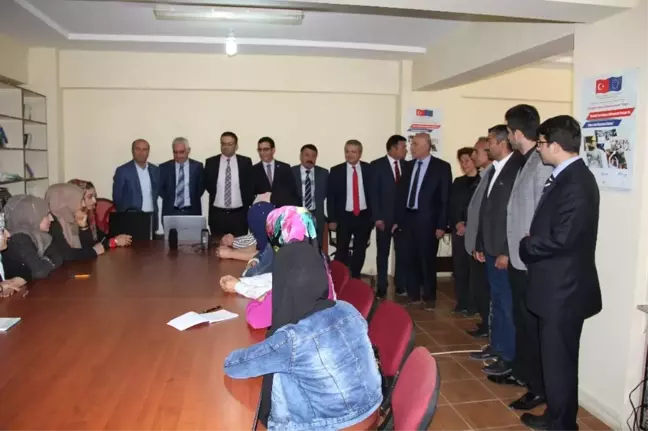 Şemdinli'de Esnaf Toplantısı Düzenlendi