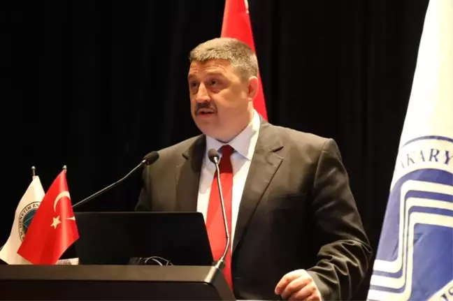 Saü İşletme Fakültesi'nde 'Gelecek Zirvesi' Yapıldı