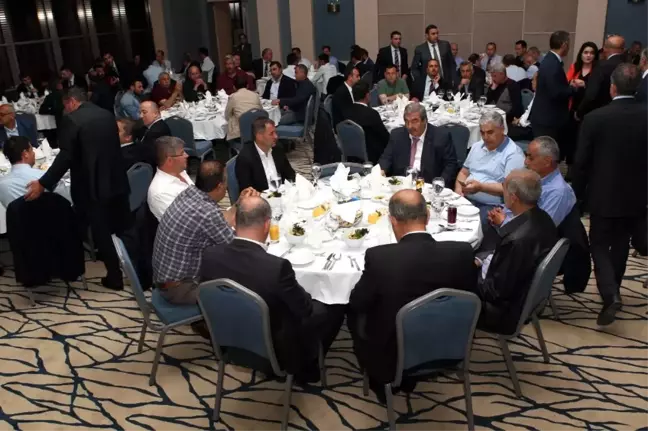 Mst Ailesi Ankara'da Yemekte Buluştu