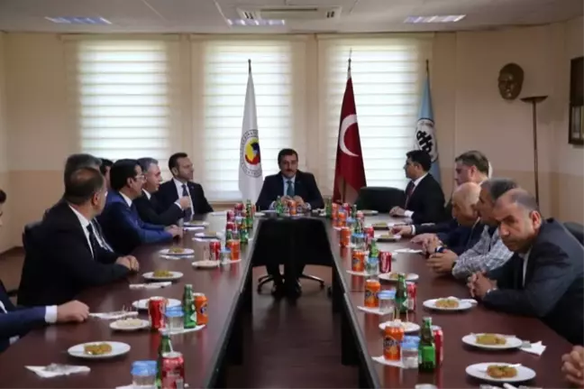 Bakan Tüfenkci'den Diyarbakır Ticaret Borsasına Ziyaret