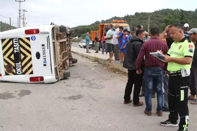 Fethiye'de Öğrenci Servisi Devrildi: 5 Yaralı