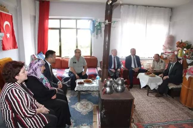 15 Temmuz Şehidinin Ailesine Anlamlı Ziyaret
