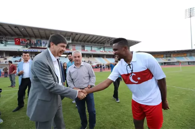 Eto'o Gönülleri Ay-Yıldız Ile Fethetti