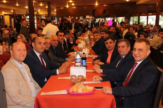Başkan Sağıroğlu Gebze'de Yomralılar Gecesi'ne Katıldı