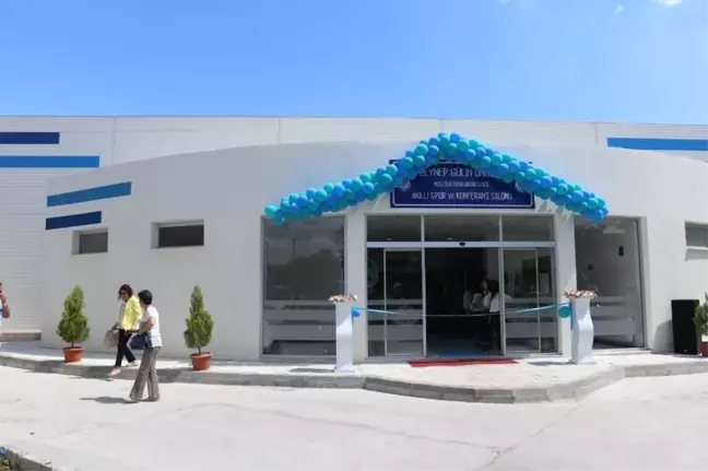 Manisa'nın İlk Akıllı Spor ve Konferans Salonu Açıldı