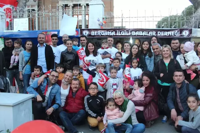 Bergama'nın İlgili Babaları Uluslararası Bergama Kermesinin Gözbebeği Oldu