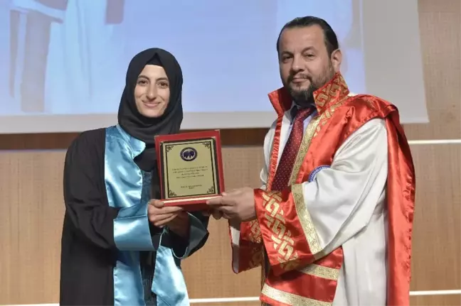 Kmü'de Mezuniyet Coşkusu