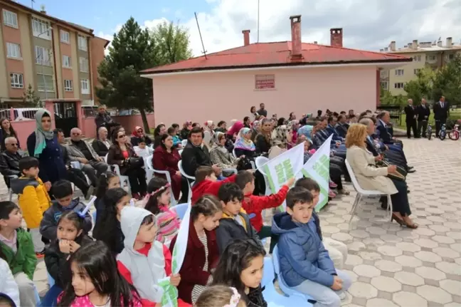 Minik Eller İki Ton'a Yakın Atık Pil Topladı.