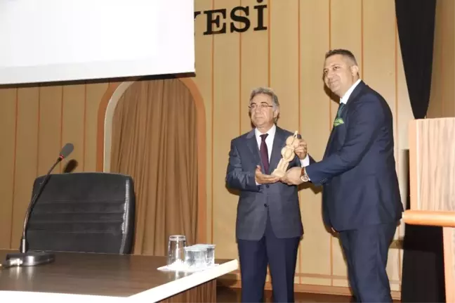 Akdeniz Kent Konseyi'nde Yeni Başkan Yiğit Göksen Oldu
