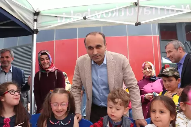 Arnavutköy'de Tekne Orucu Tutan Minikler İftar Yaptı