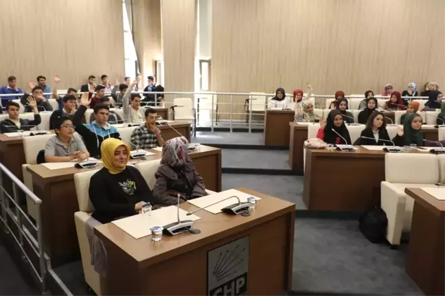 Başkan Aydın Tügva'lı Gençlerin Sorularını Yanıtladı