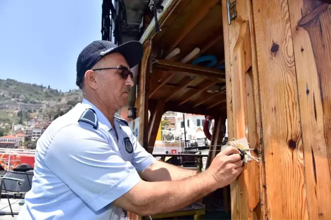 Alanya'da 5 Gezi Teknesi Mühürlendi