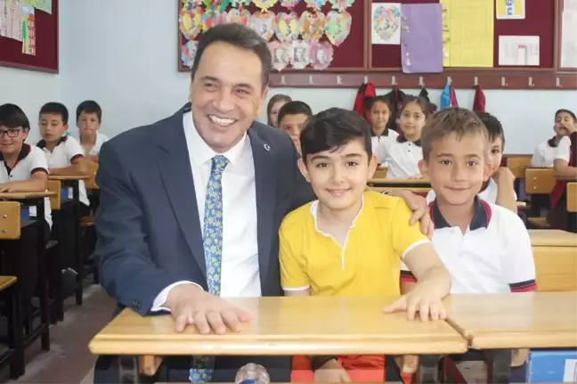 Bir Yıldır Okula Gidemeyen Mert Karnesini Sınıfında Aldı