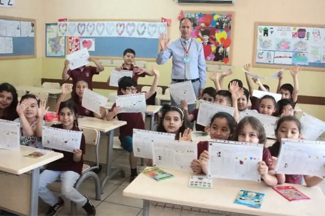 Adana'da 509 Bin Öğrenci Karne Aldı