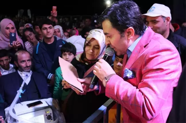 Edremit'te Abdurrahman Önül Konseri