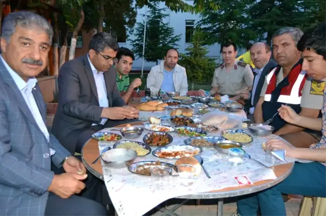 Kulu'da Şehit Aileleri ve Gaziler Onura İftar Yemeği Verildi