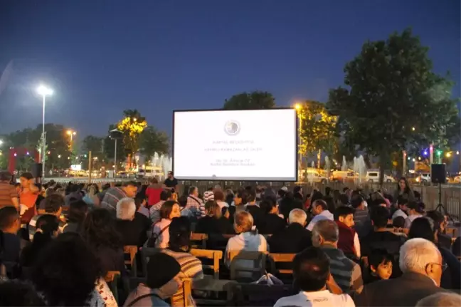 Kartal'da Nostaljik Sinema Günleri Devam Ediyor