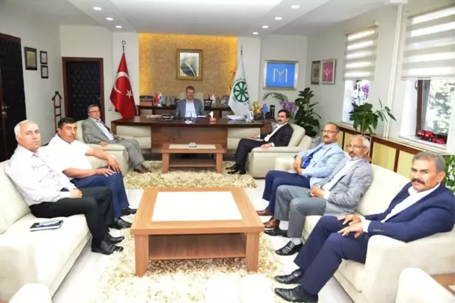 Şarkışla ve Gürçayır Belediye Başkanlarından Başkan Akay'a Tebrik Ziyareti