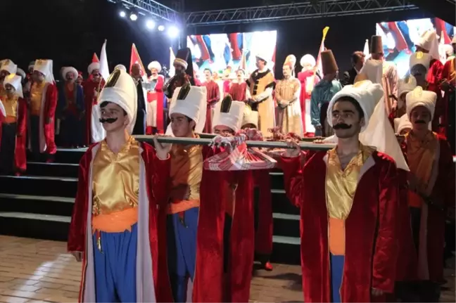 Sultanahmet Meydanı'nda 'Baklava Alayı'