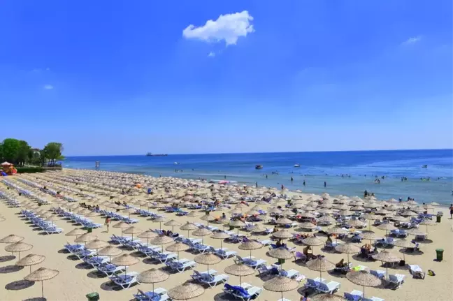 Temizlik ve Cankurtaran Ekipleri 38 Plajda Hizmette