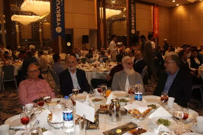 Yeşilyurt'tan Çalışanlarına İftar