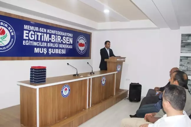 Eğitim-Bir-Sen'den 'Öncülerle Buluşma Vefa Programı'