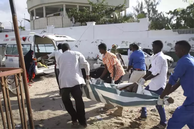 Somali'de İntihar Saldırısı: En Az 15 Ölü