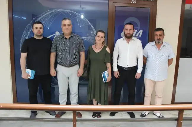 Tarihi Alipaşa Çarşısı Yönetiminden İha'ya Ziyaret