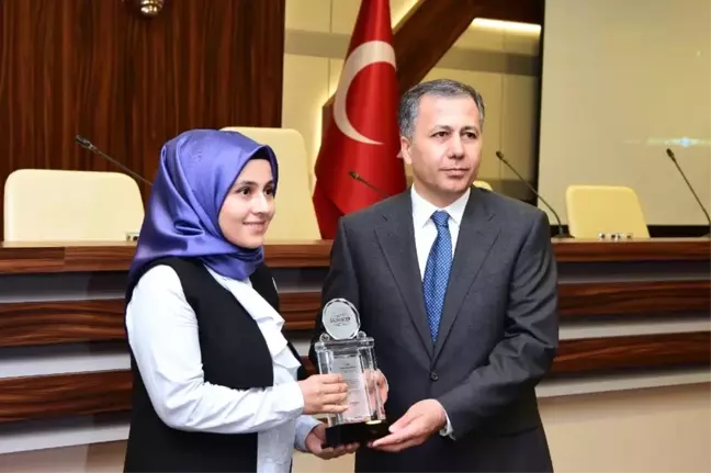 Uyuşturucu ile Mücadele Edenlere Plaket