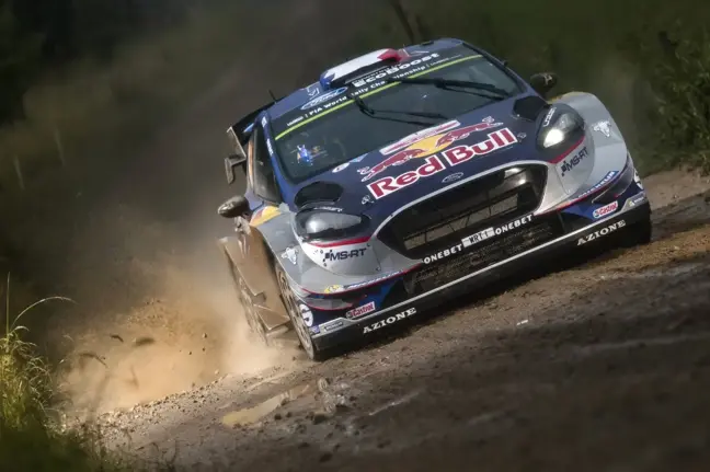 WRC'de Polonya Rallisi'ni Neuville Kazandı