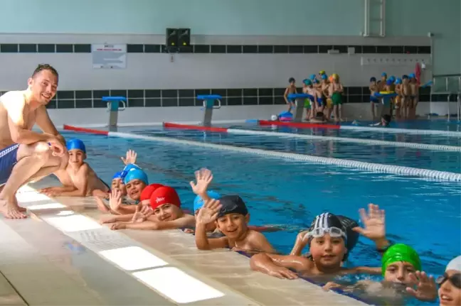Tokat'ta Yüzme Kursu Açıldı