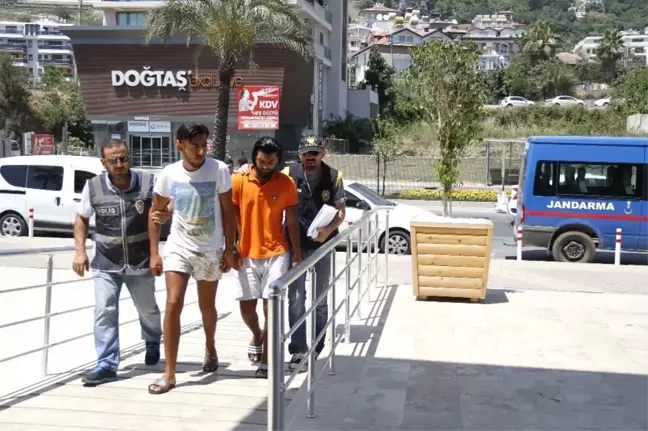 Alanya'da Belçikalı 3 Gaspçı Yakalandı