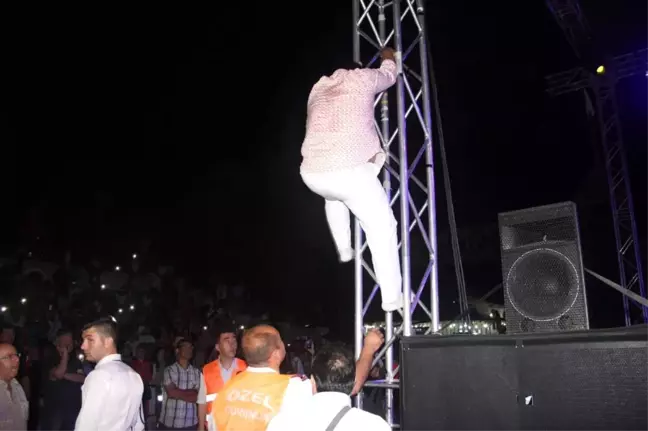 Ünlü Sanatçıdan Ilginç 15 Temmuz Anması