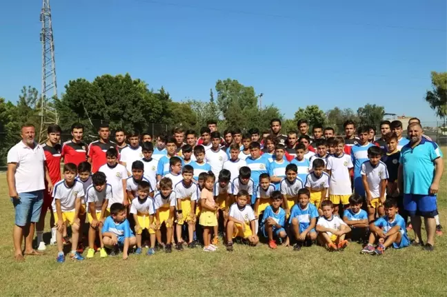 Yüreğir'de Yaz Futbol Okulu Başladı