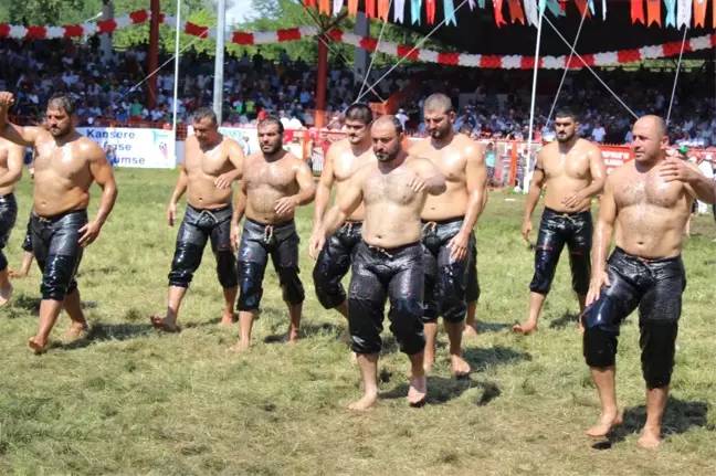 Başpehlivanlık Ikinci Tur Güreşleri Sona Erdi