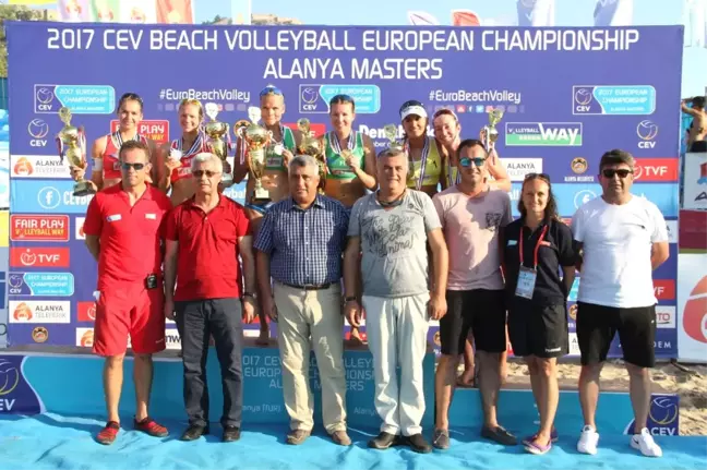 Bayanlar Plaj Voleybolunda Şampiyon Finlandiya