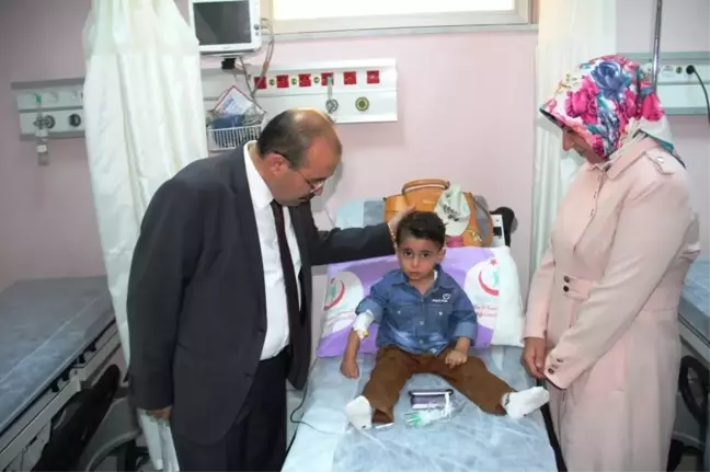 Vali Ustaoğlu'ndan Hastane Ziyareti