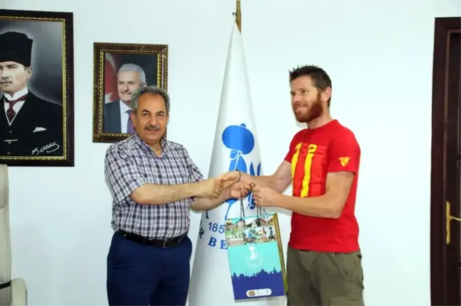 Hollanda'dan Bisikletle Dünya Turuna Çıkan Mark Koelen, Akşehir'de