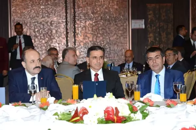 Vali Ercan Topaca Beypazarı'nda Muhtarlarla Buluştu