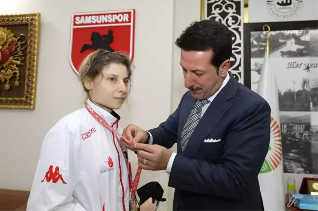Başkan Tok'tan Olimpiyat Şampiyonu Merve'ye Altın