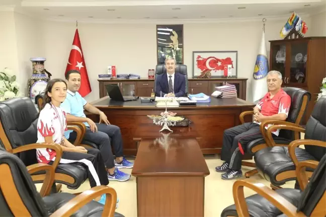 Başkan Şirin Türkiye 3.'sü Edanur'u Makamında Ağırladı