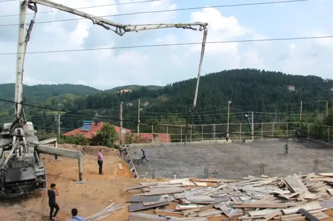 Kandilli Belediyesi'nin Yapacağı Çok Amaçlı Salonun Temeli Atıldı