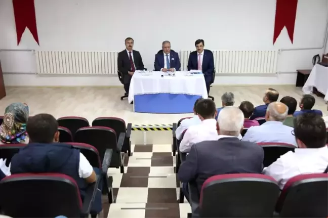 Vali Nayir, Hisarcık'ta Okul Müdürleri ve Okul Aile Birliği Başkanlarıyla Bir Araya Geldi
