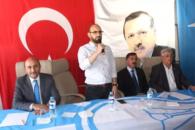 AK Parti Ağrı İl Başkanlığında Devir Teslim Töreni Yapıldı