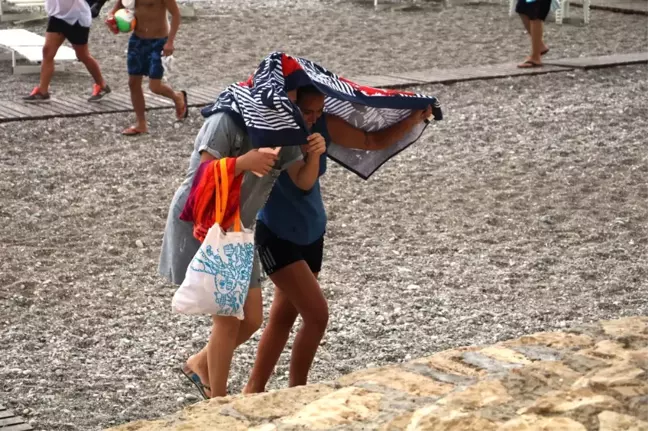 Tatilcilere Yağmur Sürprizi